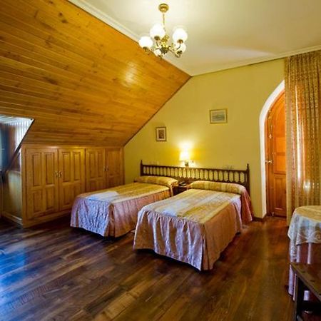 Hotel Restaurante La Casilla Cangas De Narcea Exteriér fotografie