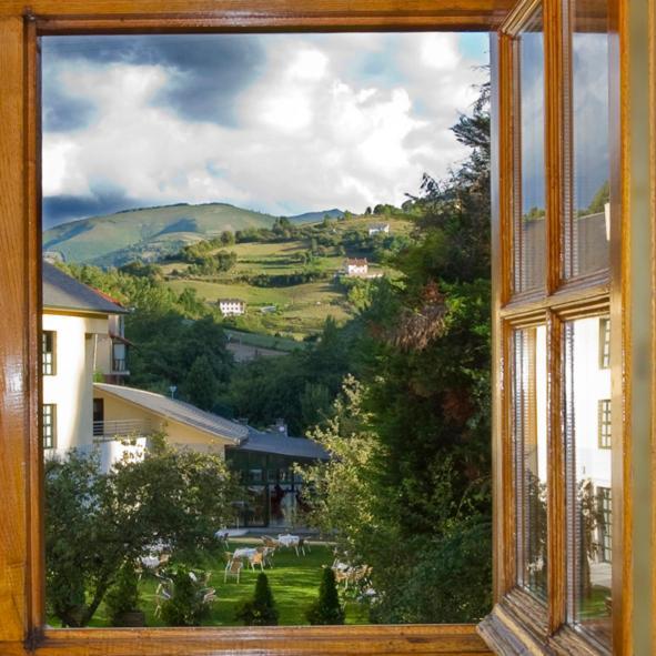Hotel Restaurante La Casilla Cangas De Narcea Exteriér fotografie