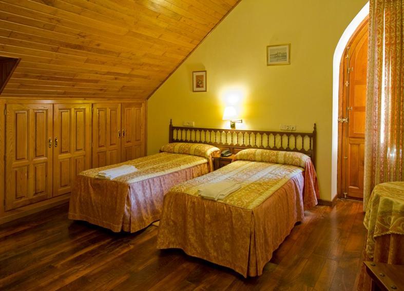 Hotel Restaurante La Casilla Cangas De Narcea Pokoj fotografie