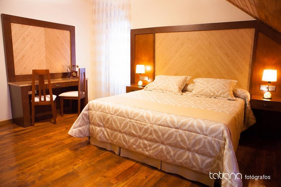 Hotel Restaurante La Casilla Cangas De Narcea Exteriér fotografie