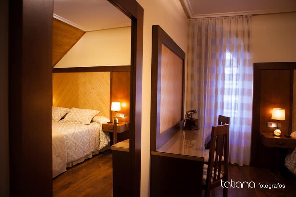 Hotel Restaurante La Casilla Cangas De Narcea Exteriér fotografie